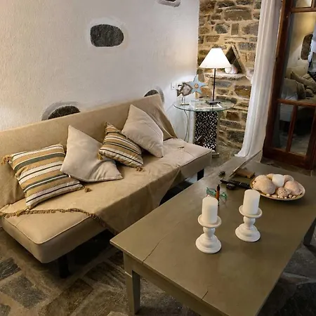 Bed and Breakfast Paros Poolside Cozy Nests - Summer & Salty Getaways 3*