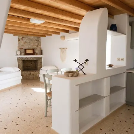 Bed and Breakfast Paros Poolside Cozy Nests - Summer & Salty Getaways