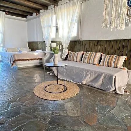Bed and Breakfast Paros Poolside Cozy Nests - Summer & Salty Getaways