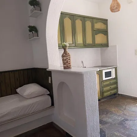 Paros Poolside Cozy Nests - Summer & Salty Getaways Bed and Breakfast 3*