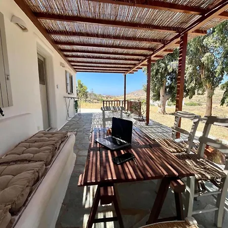 Paros Poolside Cozy Nests - Summer & Salty Getaways Bed and Breakfast Kalami (Paros)