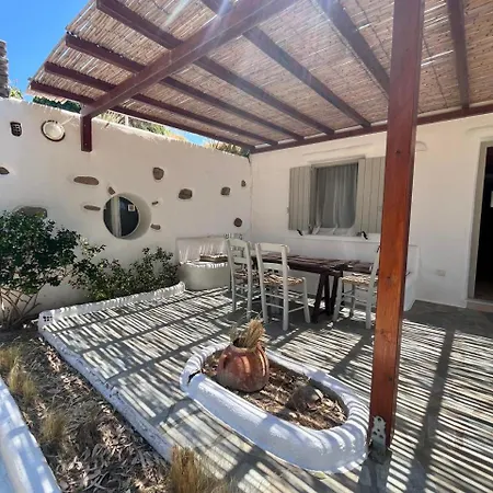 Bed and Breakfast Paros Poolside Cozy Nests - Summer & Salty Getaways 3*